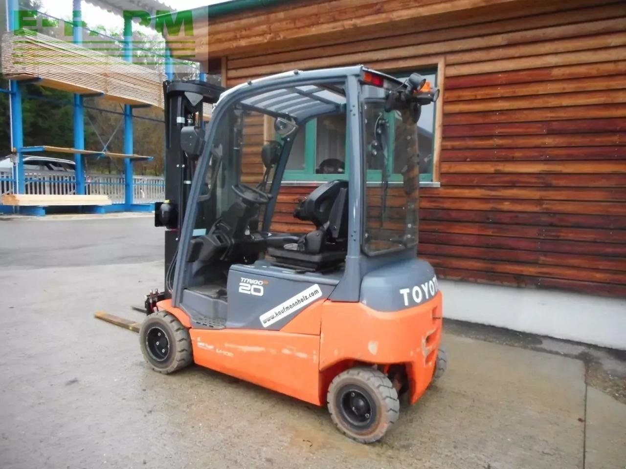 Frontstapler of the type Toyota 8fbm20z triplex 4,7m + 3. u. 4. kreis bis gabelt, Gebrauchtmaschine in ST. NIKOLAI/DR. (Picture 2)