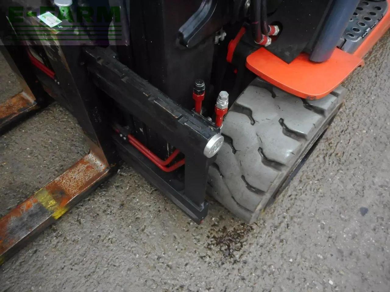 Frontstapler of the type Toyota 8fbm20z triplex 4,7m + 3. u. 4. kreis bis gabelt, Gebrauchtmaschine in ST. NIKOLAI/DR. (Picture 13)