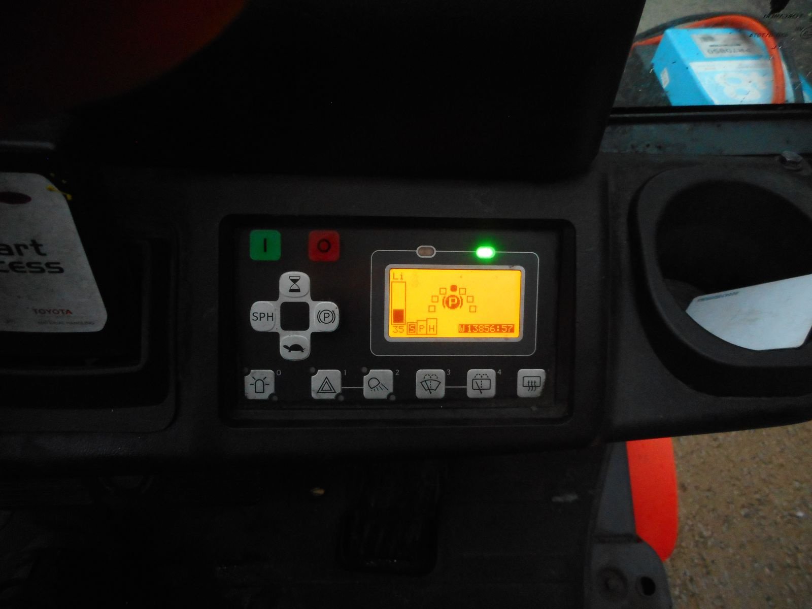 Frontstapler des Typs Toyota 8FBM20Z Triplex 4,7m + 3. u. 4. Kreis bis Gabelt, Gebrauchtmaschine in St. Nikolai ob Draßling (Bild 10)