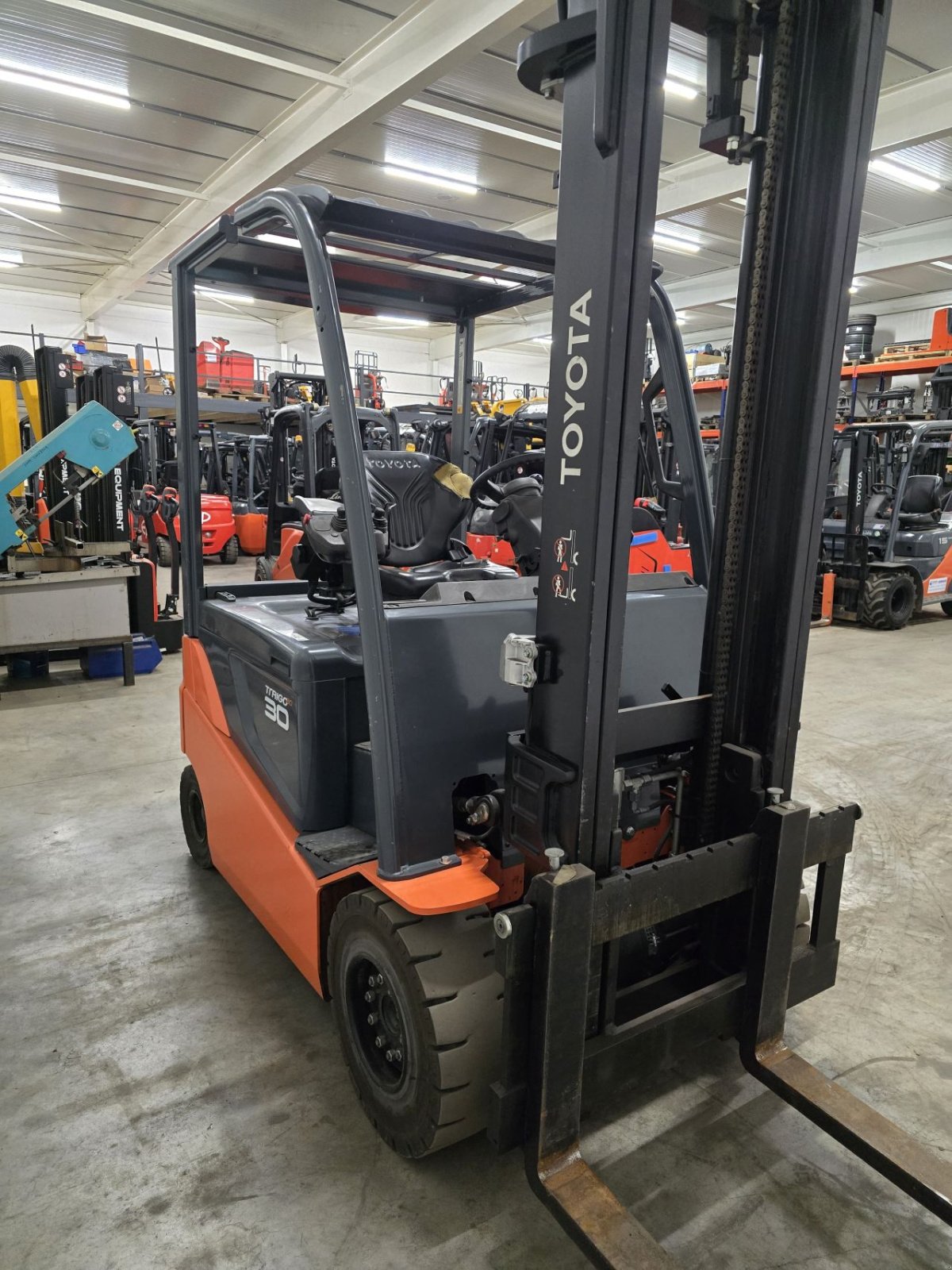 Frontstapler of the type Toyota 8FBMKT30, Gebrauchtmaschine in Vlierden (Picture 4)