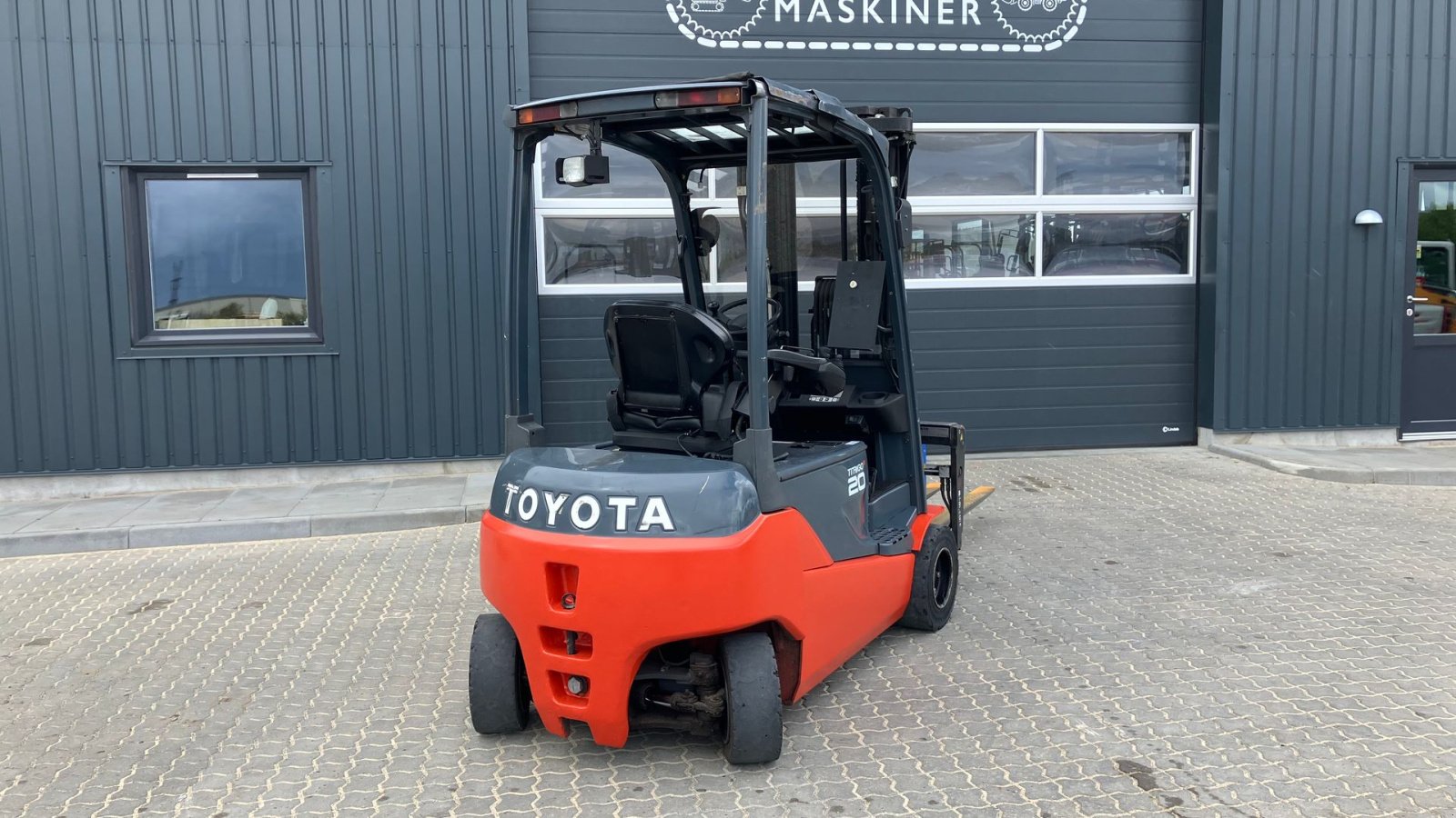 Frontstapler del tipo Toyota 8FBMT20, Gebrauchtmaschine In Horsens (Immagine 2)