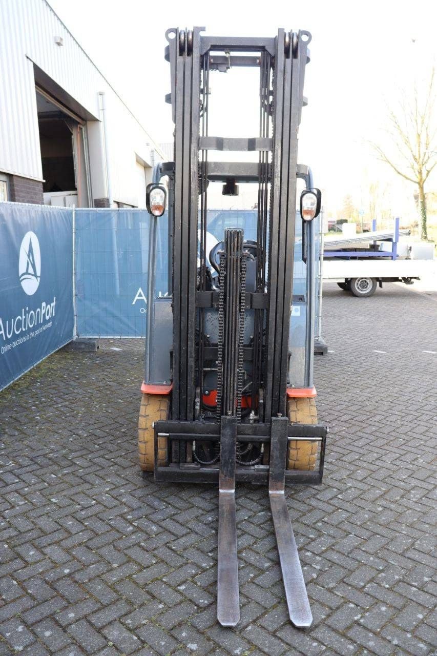 Frontstapler типа Toyota 8FBMT25, Gebrauchtmaschine в Antwerpen (Фотография 9)