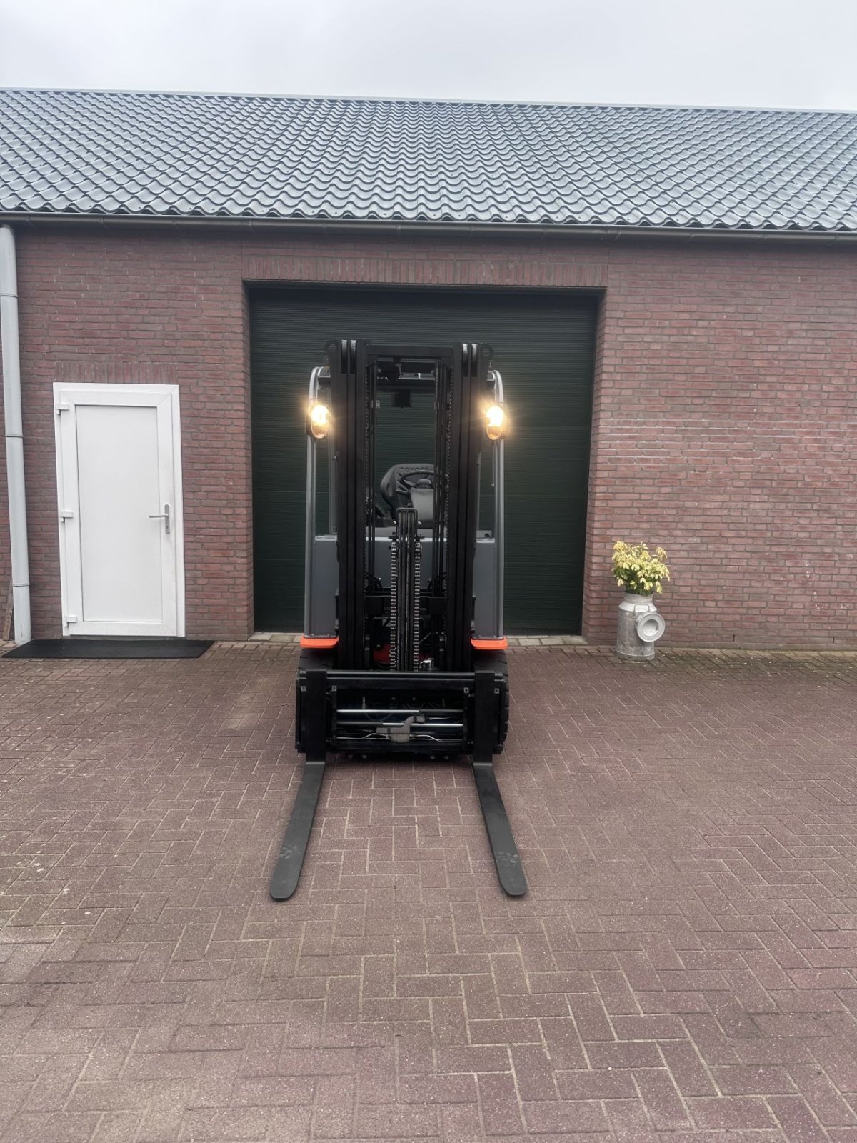 Frontstapler типа Toyota 8FBMT25, Gebrauchtmaschine в Reusel (Фотография 11)