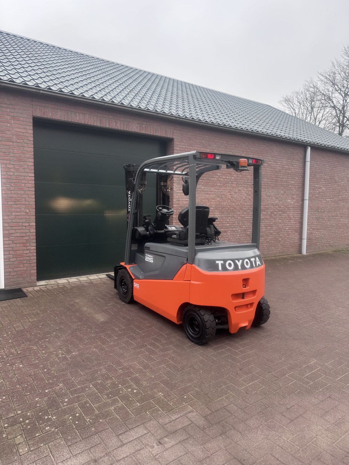 Frontstapler типа Toyota 8FBMT25, Gebrauchtmaschine в Reusel (Фотография 9)