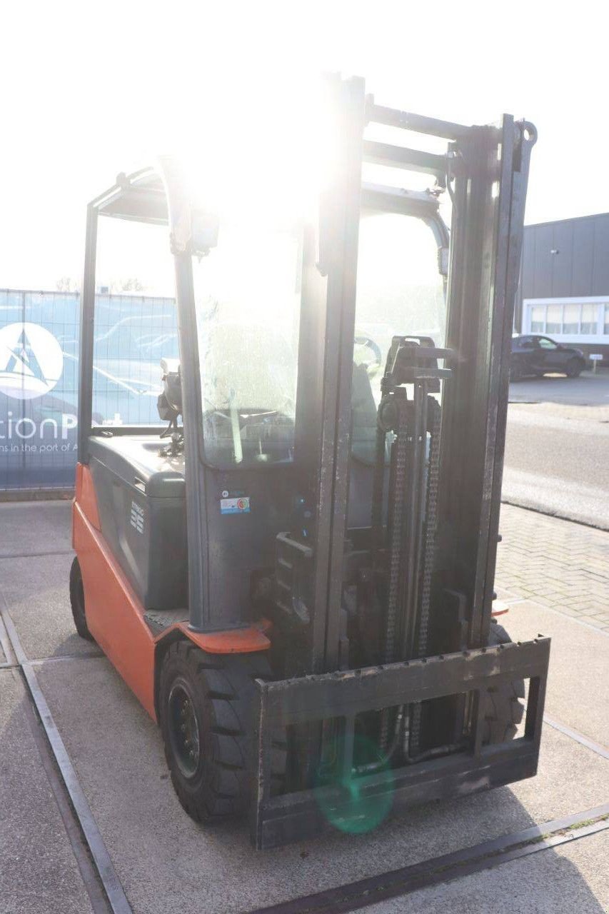 Frontstapler typu Toyota 8FBMT35, Gebrauchtmaschine w Antwerpen (Zdjęcie 8)