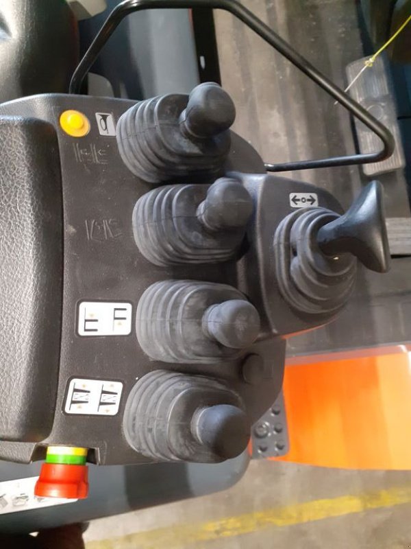 Frontstapler des Typs Toyota 8FBMT45, Gebrauchtmaschine in Barneveld (Bild 9)