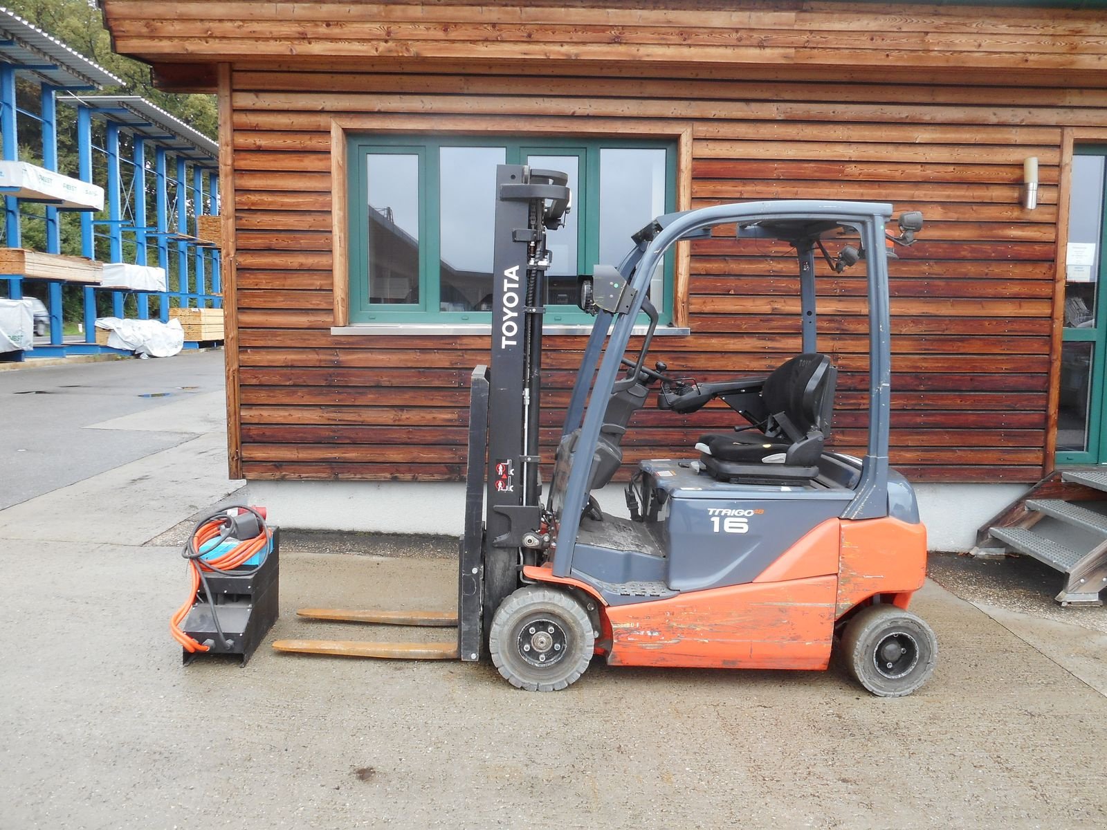 Frontstapler del tipo Toyota 8FBNKT16T Triplex 4,7m + SS + Ladegerät ( LITHIU, Gebrauchtmaschine In St. Nikolai ob Draßling (Immagine 1)