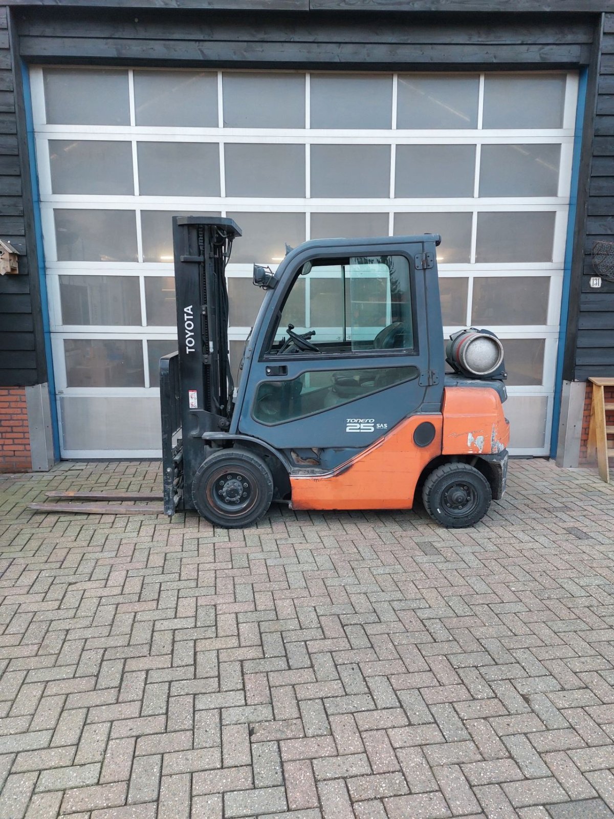 Frontstapler typu Toyota 8FGF25 triplex sideshift vorkens, Gebrauchtmaschine v Harskamp (Obrázek 2)