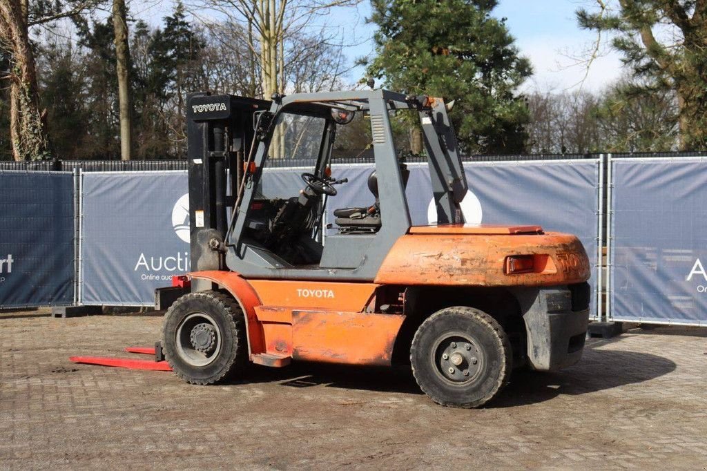 Frontstapler des Typs Toyota D70, Gebrauchtmaschine in Antwerpen (Bild 3)