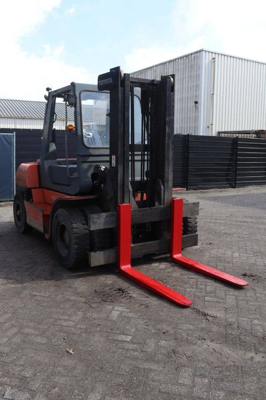 Frontstapler des Typs Toyota D70, Gebrauchtmaschine in Antwerpen (Bild 8)