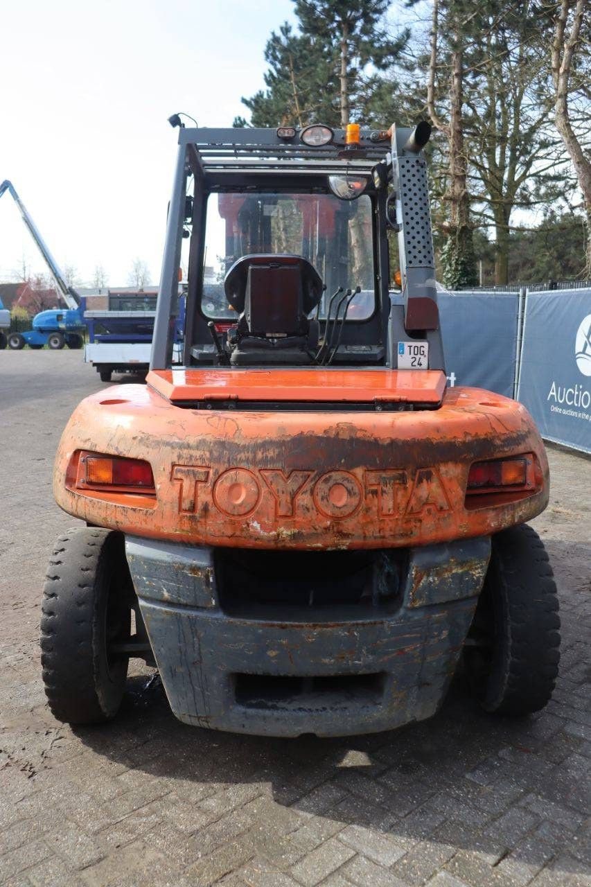 Frontstapler des Typs Toyota D70, Gebrauchtmaschine in Antwerpen (Bild 5)