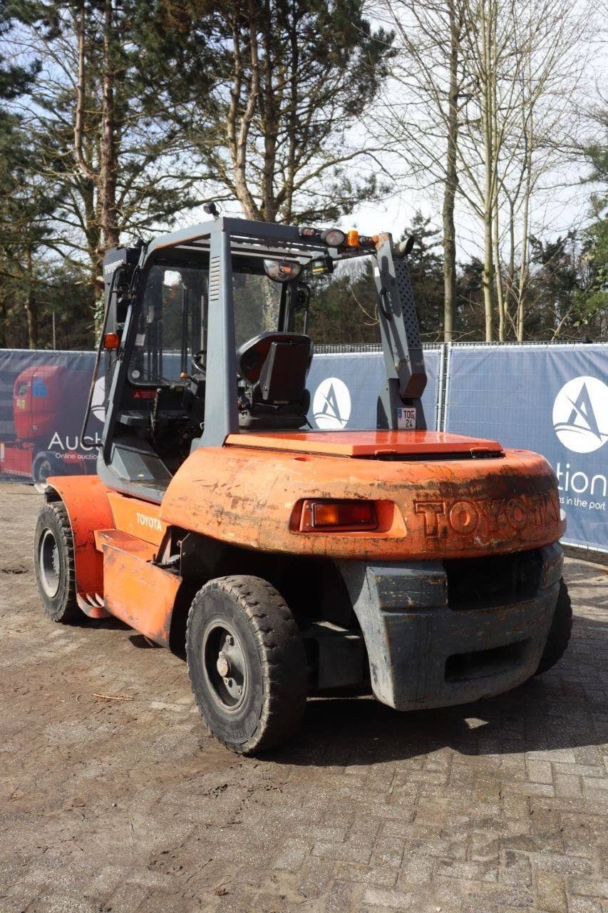 Frontstapler des Typs Toyota D70, Gebrauchtmaschine in Antwerpen (Bild 4)