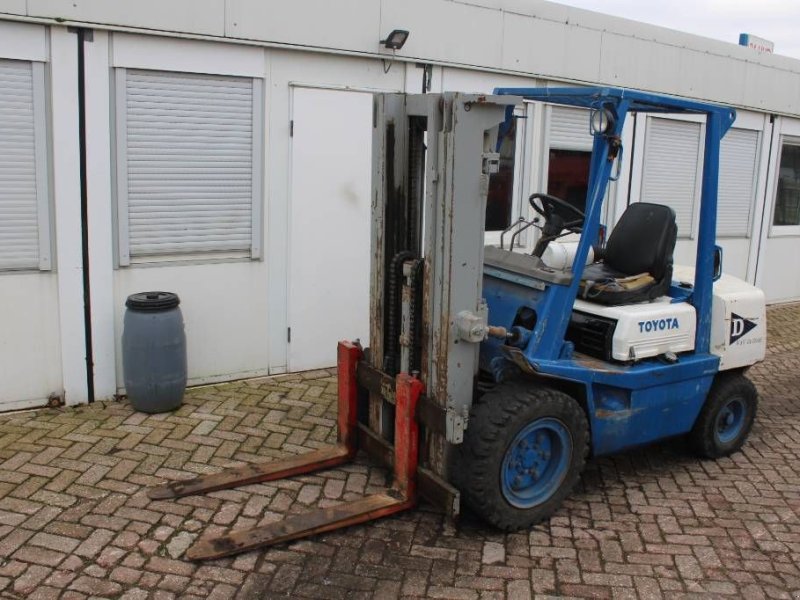 Frontstapler of the type Toyota FD 30, Gebrauchtmaschine in Rucphen