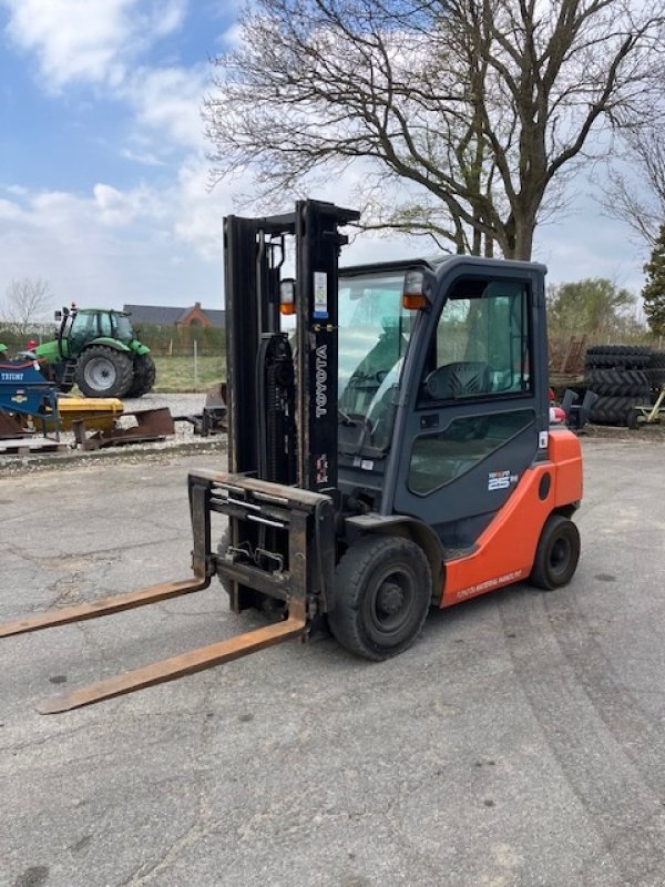 Frontstapler of the type Toyota GAFFELTRUCK, Gebrauchtmaschine in Odense SV (Picture 2)