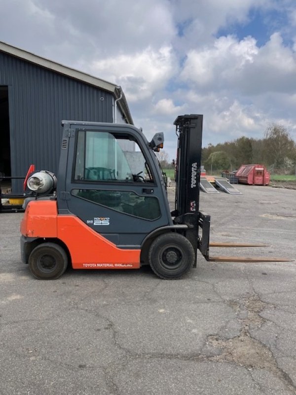 Frontstapler of the type Toyota GAFFELTRUCK, Gebrauchtmaschine in Odense SV (Picture 1)