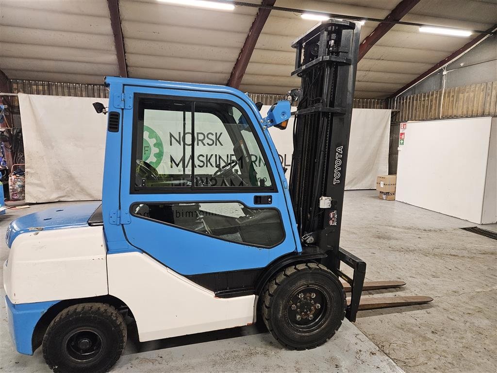 Frontstapler des Typs Toyota TOYOTA 35 GAFFEL TRUCK # Kun 4076 timer, Gebrauchtmaschine in Ølen (Bild 9)