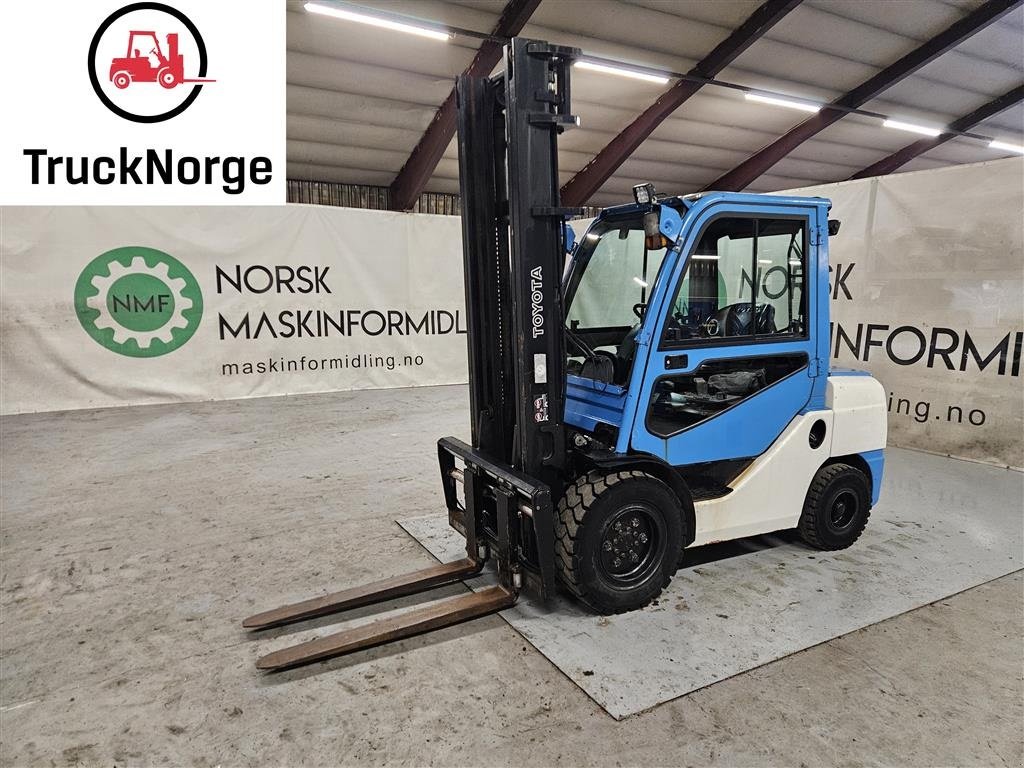 Frontstapler des Typs Toyota TOYOTA 35 GAFFEL TRUCK # Kun 4076 timer, Gebrauchtmaschine in Ølen (Bild 1)
