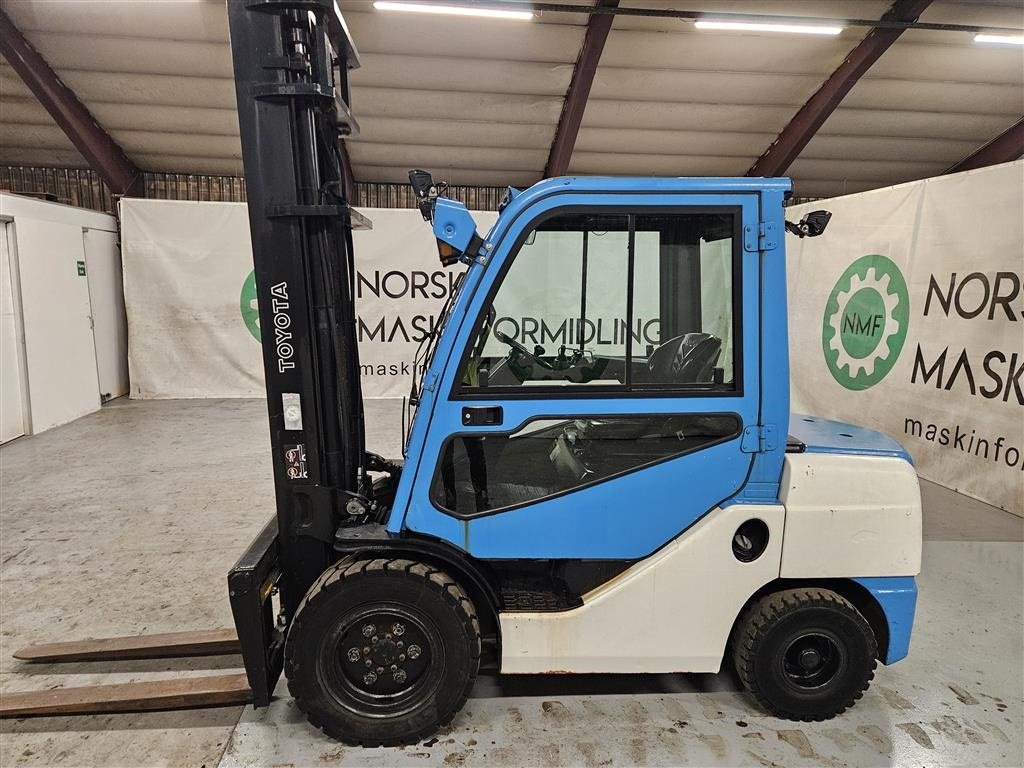 Frontstapler des Typs Toyota TOYOTA 35 GAFFEL TRUCK # Kun 4076 timer, Gebrauchtmaschine in Ølen (Bild 4)