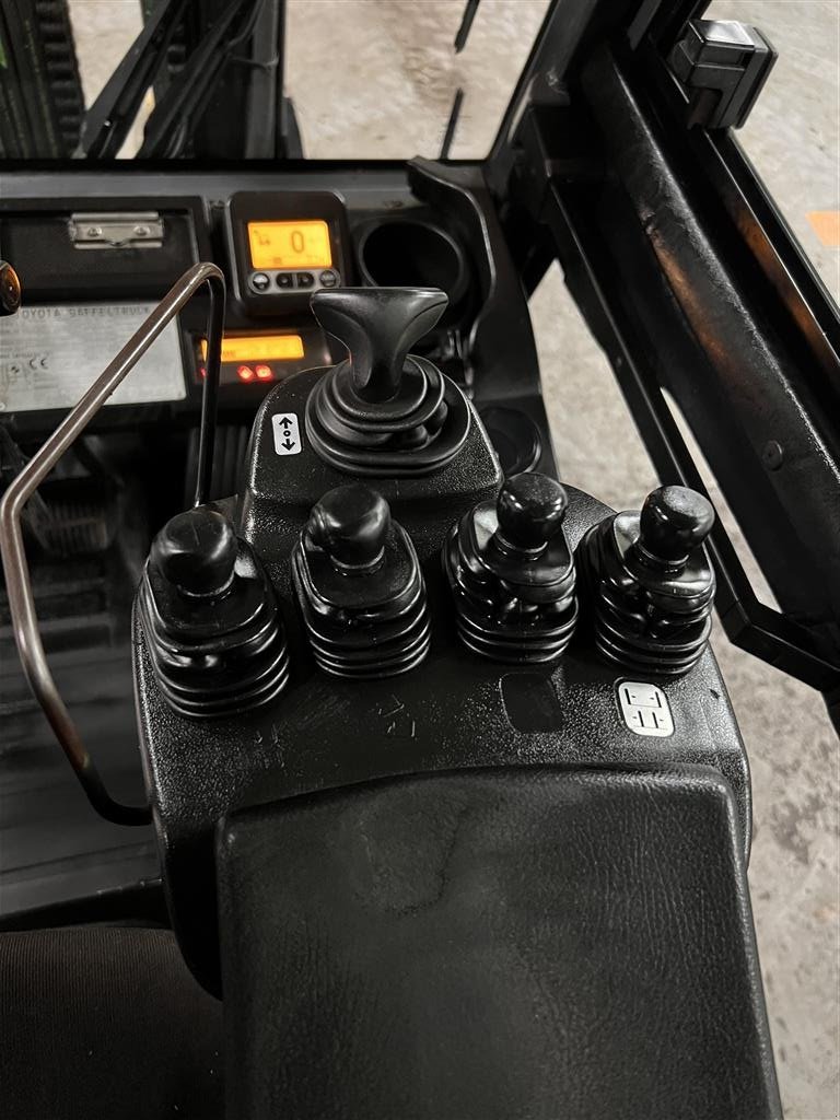 Frontstapler des Typs Toyota TOYOTA 35 GAFFEL TRUCK Løftehøyde 5,5 meter, Gebrauchtmaschine in Ølen (Bild 13)