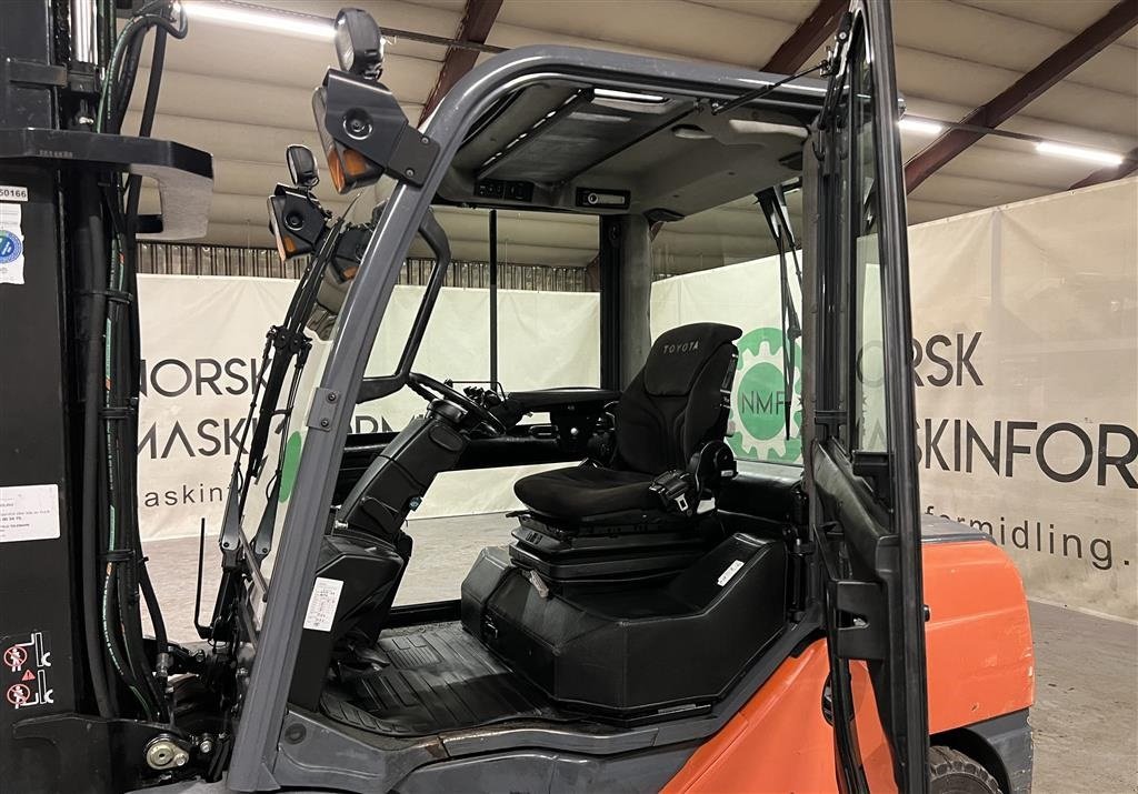 Frontstapler des Typs Toyota TOYOTA 35 GAFFEL TRUCK Løftehøyde 5,5 meter, Gebrauchtmaschine in Ølen (Bild 11)