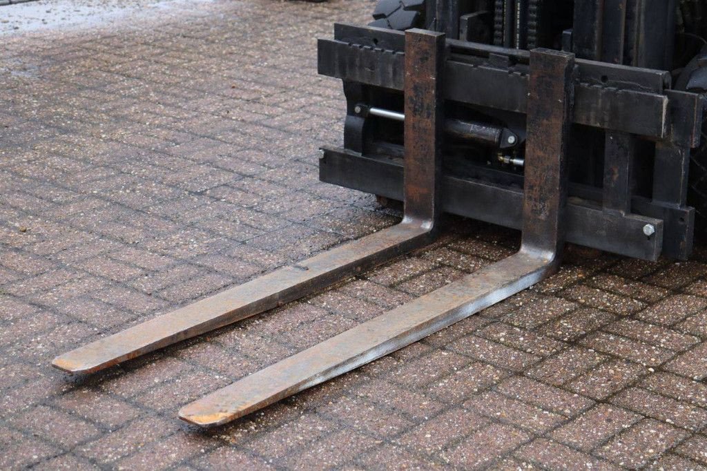 Frontstapler типа Yale EFG-V 30-600 DZ, Gebrauchtmaschine в Antwerpen (Фотография 11)