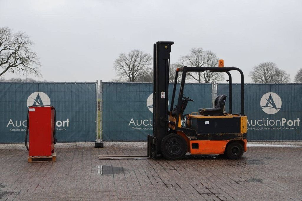 Frontstapler типа Yale EFG-V 30-600 DZ, Gebrauchtmaschine в Antwerpen (Фотография 1)