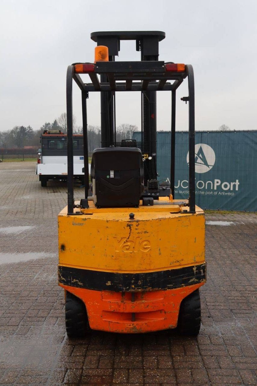 Frontstapler типа Yale EFG-V 30-600 DZ, Gebrauchtmaschine в Antwerpen (Фотография 5)