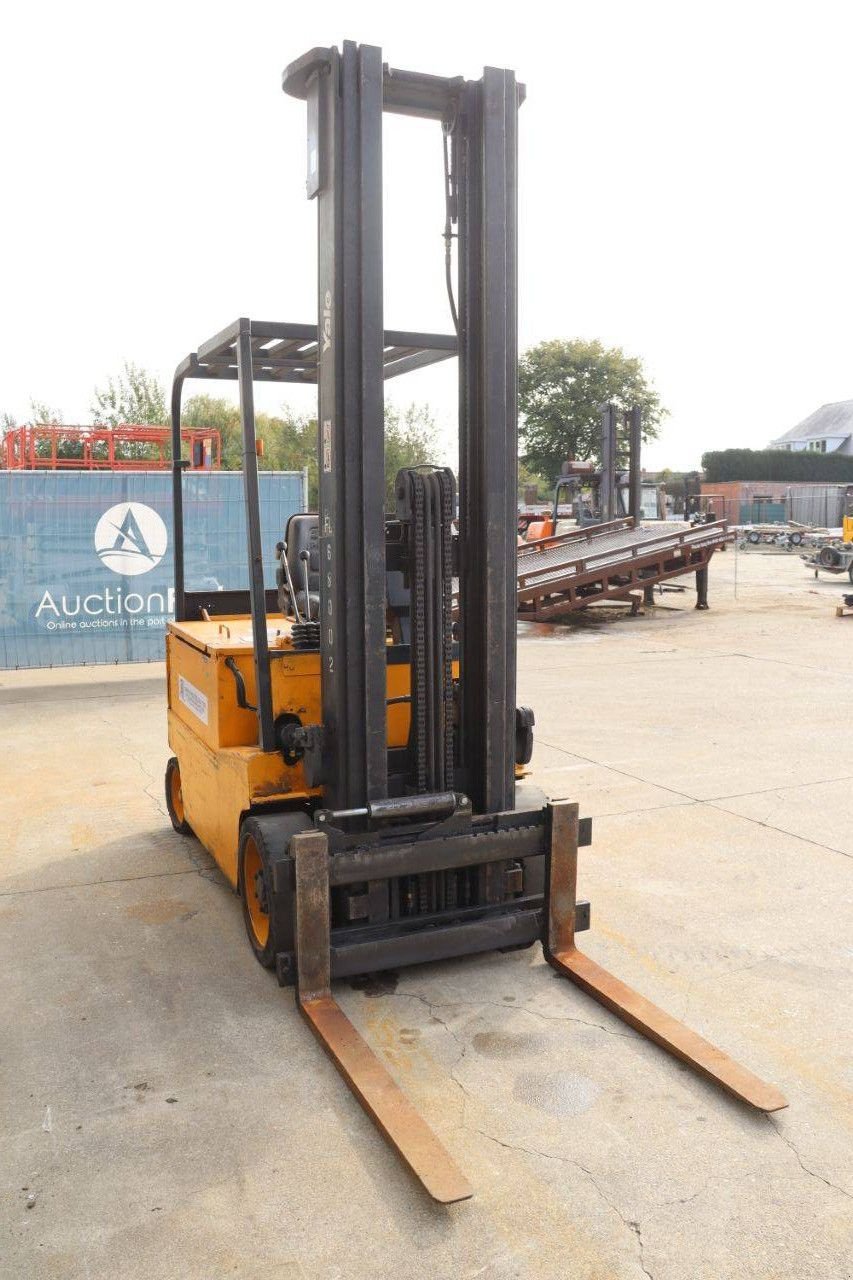 Frontstapler typu Yale ERC30AG, Gebrauchtmaschine v Antwerpen (Obrázek 8)