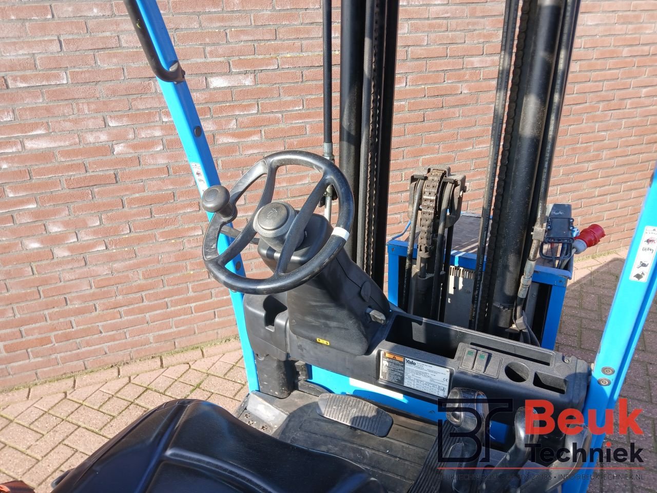 Frontstapler del tipo Yale ERP15VT, Gebrauchtmaschine en LUNTEREN (Imagen 8)