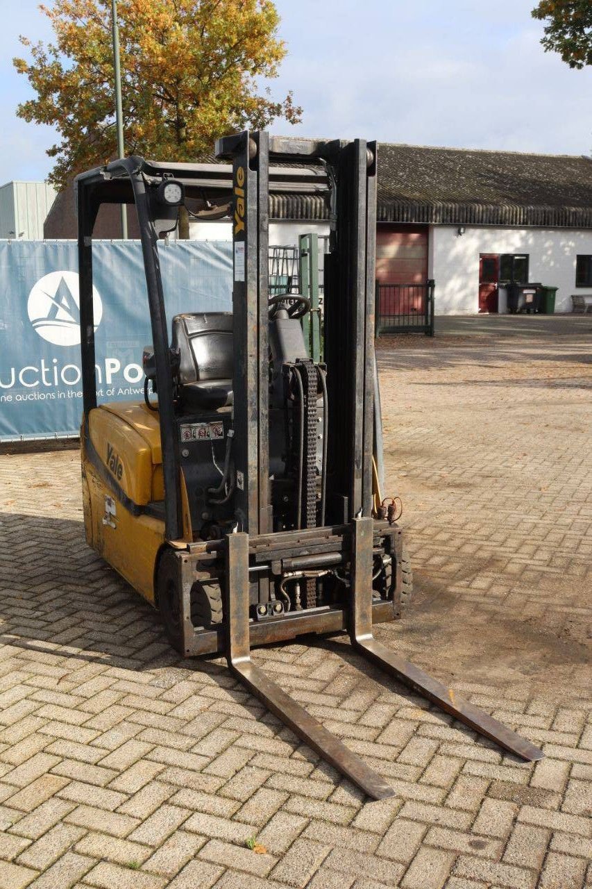 Frontstapler типа Yale ERP16VT, Gebrauchtmaschine в Antwerpen (Фотография 8)