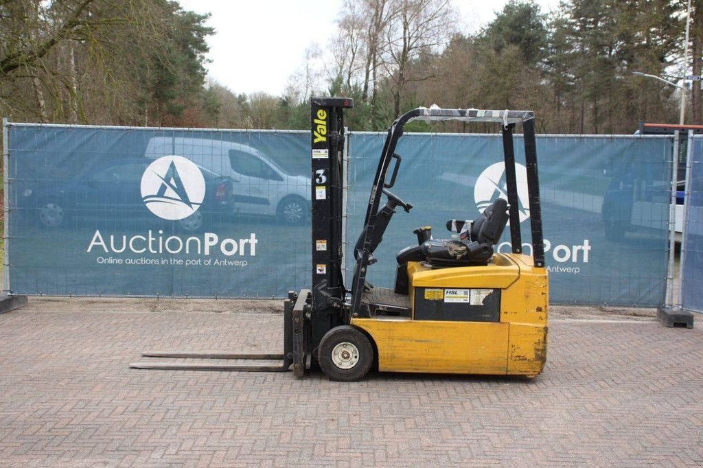 Frontstapler typu Yale ERP18ATF E2130, Gebrauchtmaschine v Antwerpen (Obrázek 2)