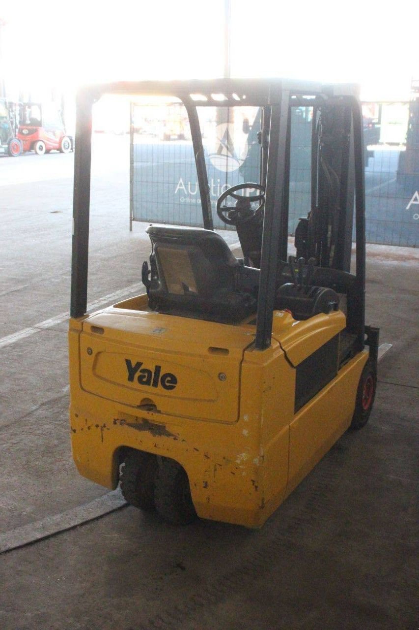 Frontstapler typu Yale ERP18ATF, Gebrauchtmaschine v Antwerpen (Obrázok 5)