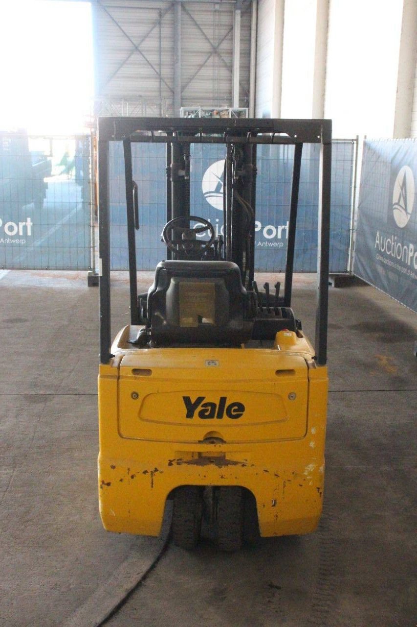 Frontstapler typu Yale ERP18ATF, Gebrauchtmaschine v Antwerpen (Obrázok 4)