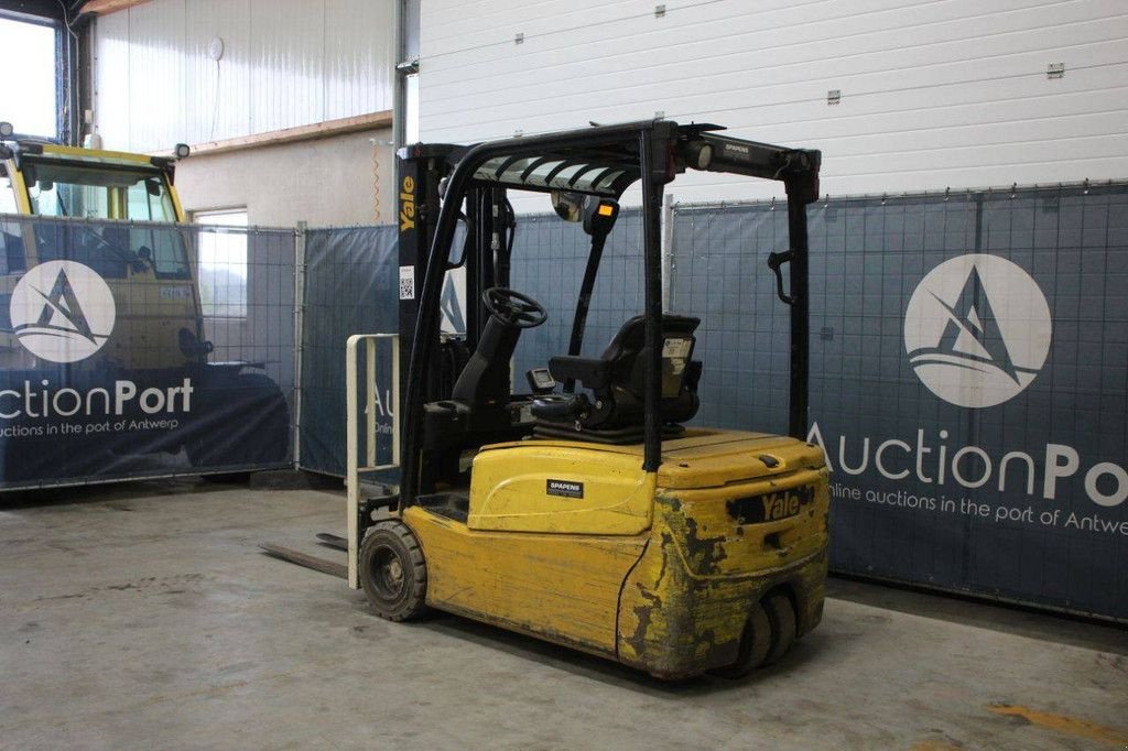 Frontstapler типа Yale ERP18VT, Gebrauchtmaschine в Antwerpen (Фотография 3)