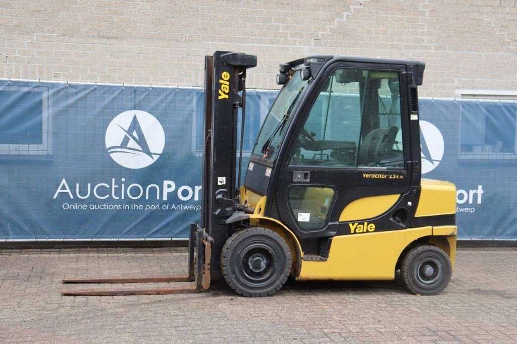 Frontstapler van het type Yale GDP25VX E2170, Gebrauchtmaschine in Antwerpen (Foto 1)