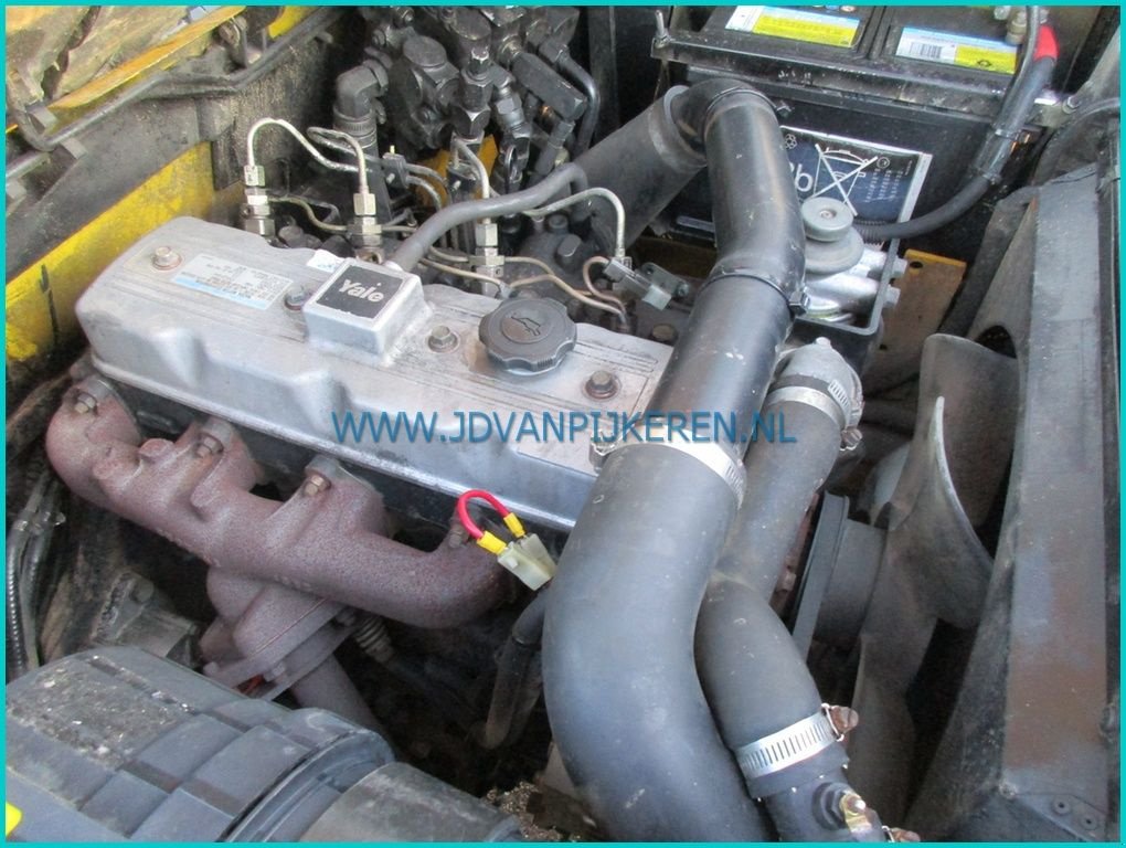 Frontstapler des Typs Yale GDP30TF, Gebrauchtmaschine in IJsselmuiden (Bild 4)