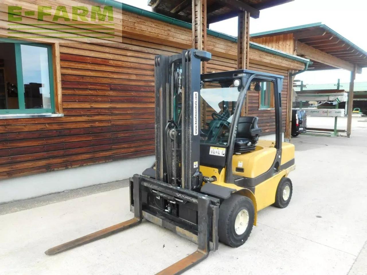 Frontstapler des Typs Yale gdp35vx triplex 4,9m + ss + zwillingsreifen, Gebrauchtmaschine in ST. NIKOLAI/DR. (Bild 2)