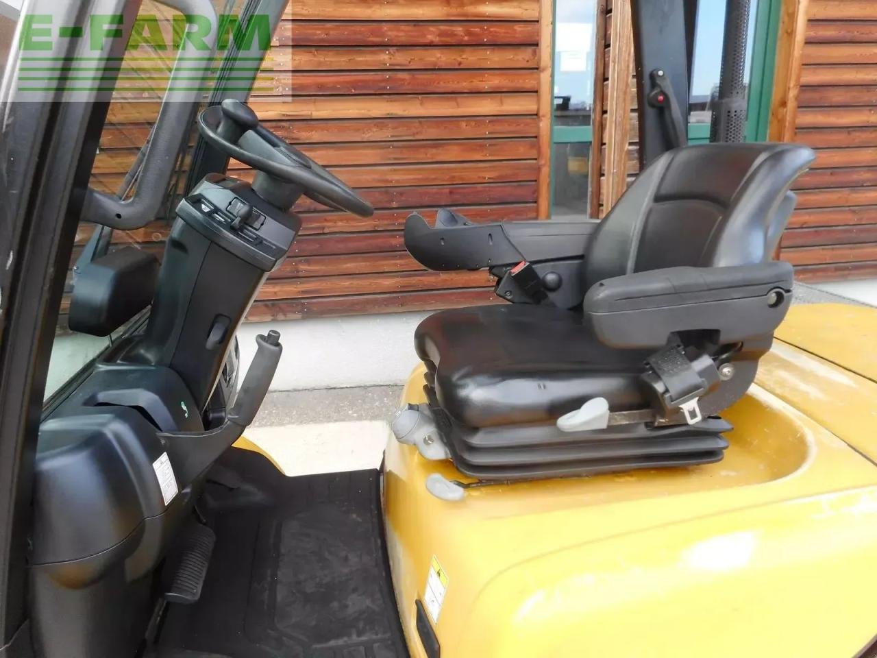 Frontstapler des Typs Yale gdp35vx triplex 4,9m + ss + zwillingsreifen, Gebrauchtmaschine in ST. NIKOLAI/DR. (Bild 8)