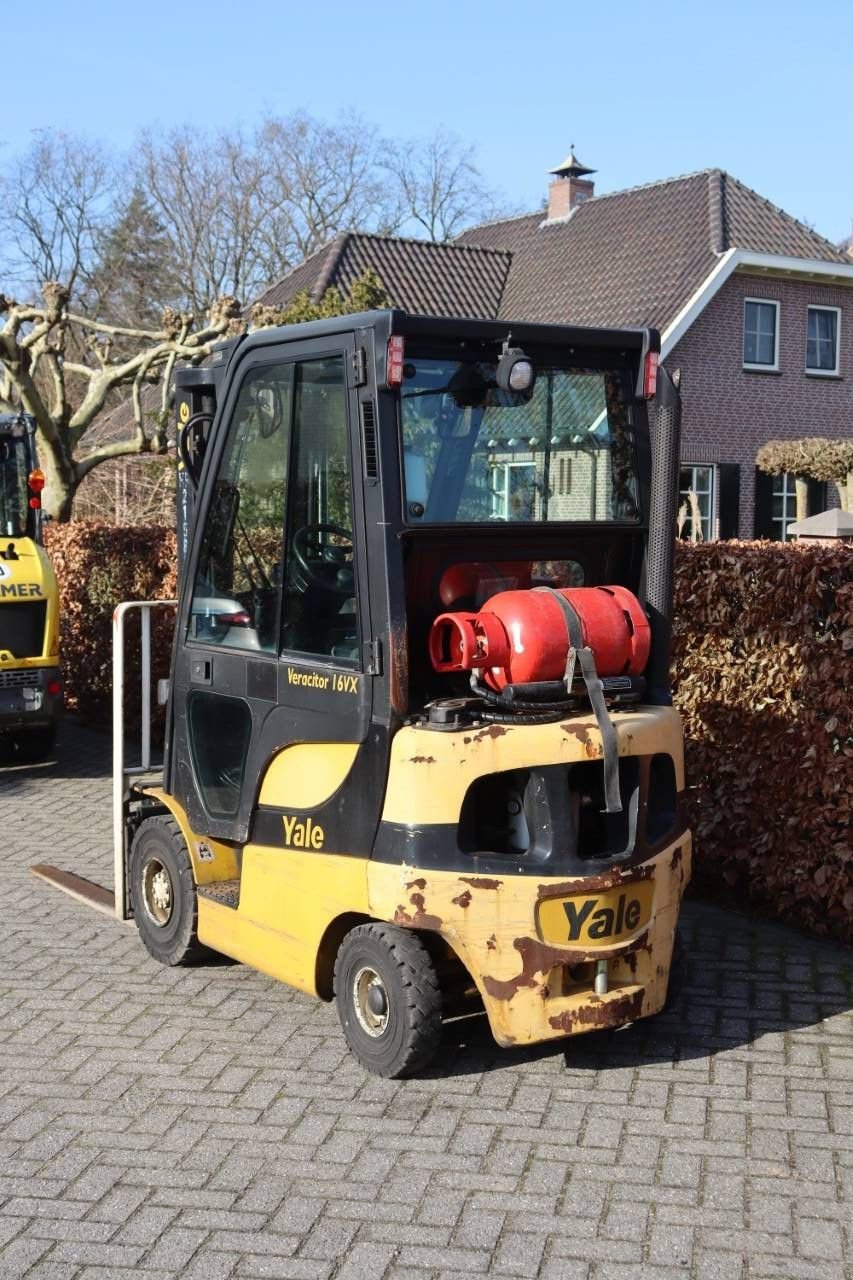 Frontstapler Türe ait Yale GLP16VX, Gebrauchtmaschine içinde Antwerpen (resim 4)