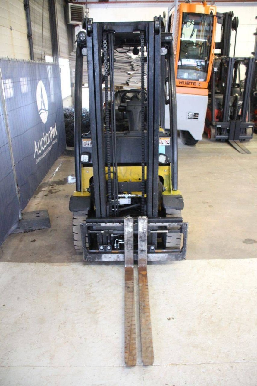 Frontstapler tip Yale GLP18VXV2175, Gebrauchtmaschine in Antwerpen (Poză 8)