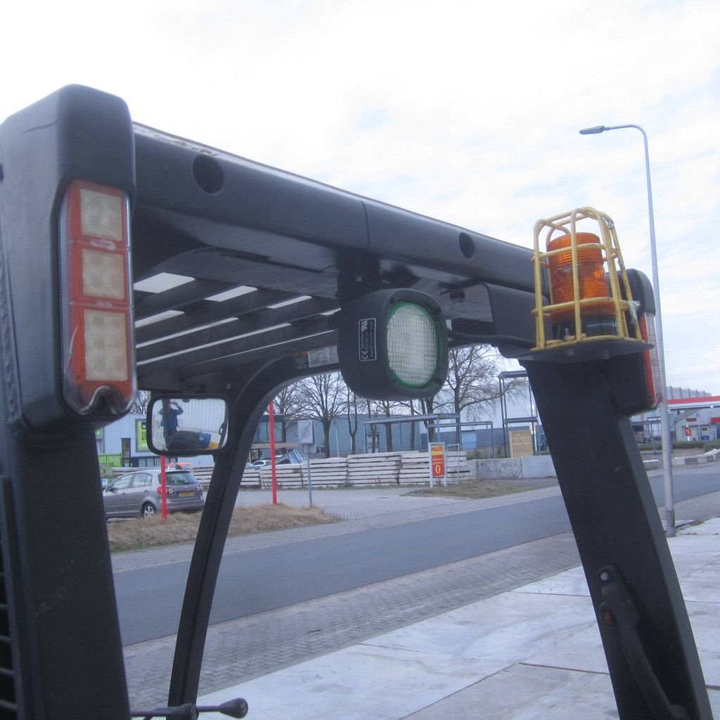 Frontstapler typu Yale GLP20LX, Gebrauchtmaschine w Antwerpen (Zdjęcie 8)