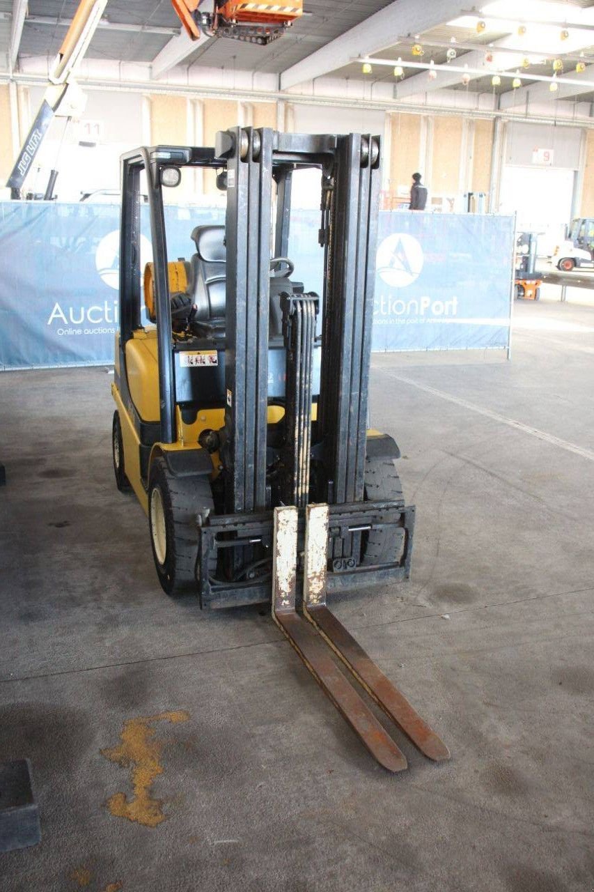 Frontstapler Türe ait Yale GLP25VX, Gebrauchtmaschine içinde Antwerpen (resim 7)