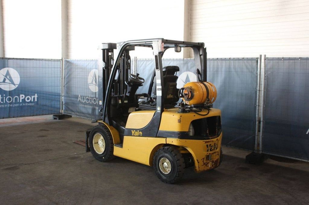 Frontstapler Türe ait Yale GLP25VX, Gebrauchtmaschine içinde Antwerpen (resim 3)