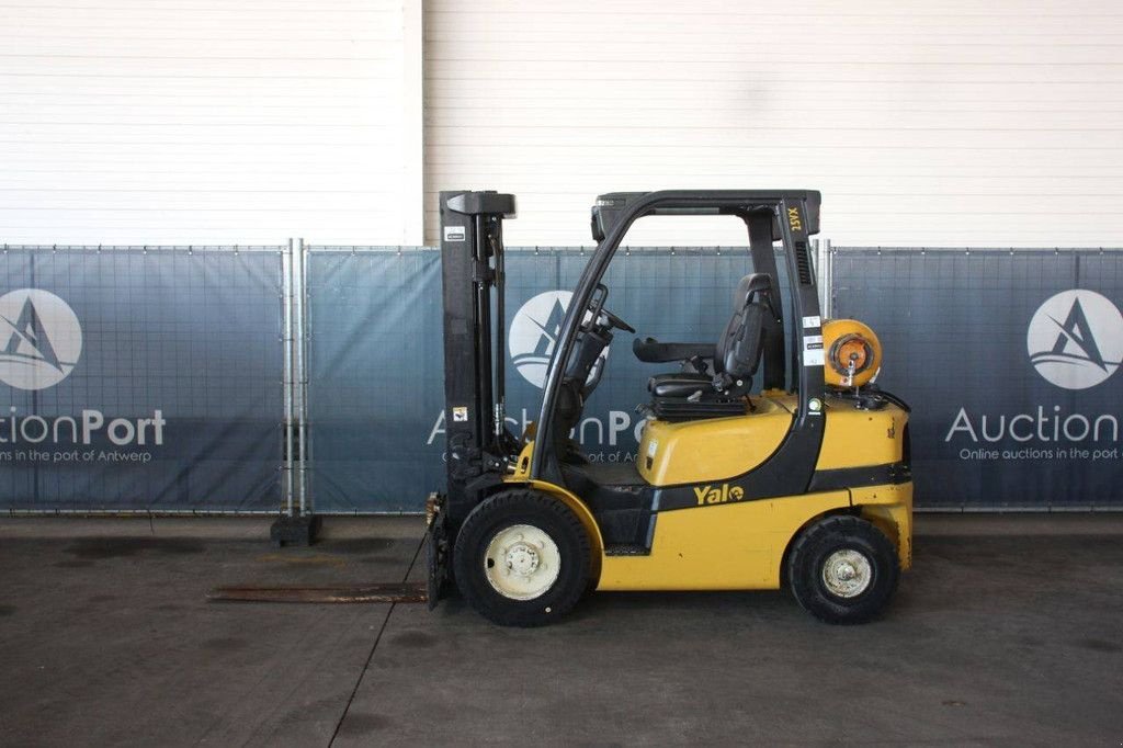 Frontstapler Türe ait Yale GLP25VX, Gebrauchtmaschine içinde Antwerpen (resim 2)