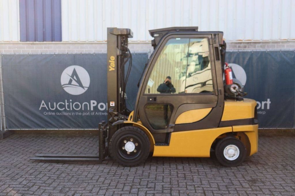 Frontstapler Türe ait Yale GLP30VX, Gebrauchtmaschine içinde Antwerpen (resim 2)
