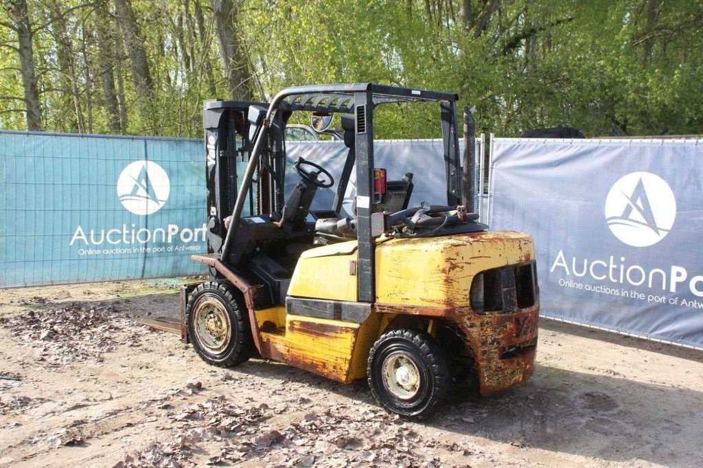 Frontstapler типа Yale GLP40LJ, Gebrauchtmaschine в Antwerpen (Фотография 3)