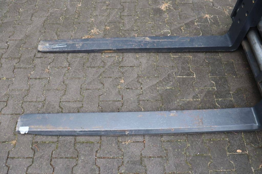 Frontstapler del tipo Yale GLP55MJ, Gebrauchtmaschine In Antwerpen (Immagine 9)