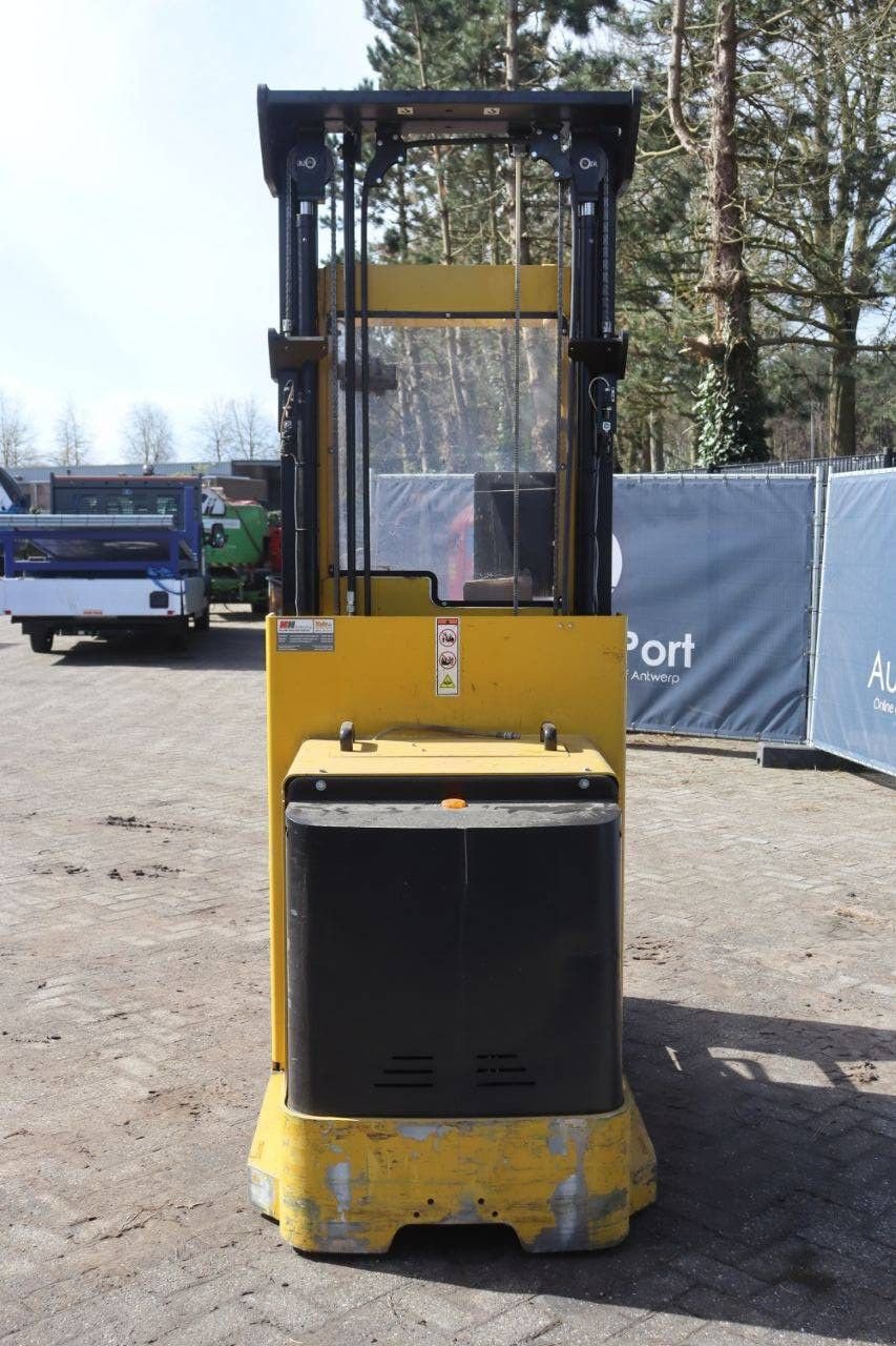 Frontstapler des Typs Yale MO10E AC, Gebrauchtmaschine in Antwerpen (Bild 5)