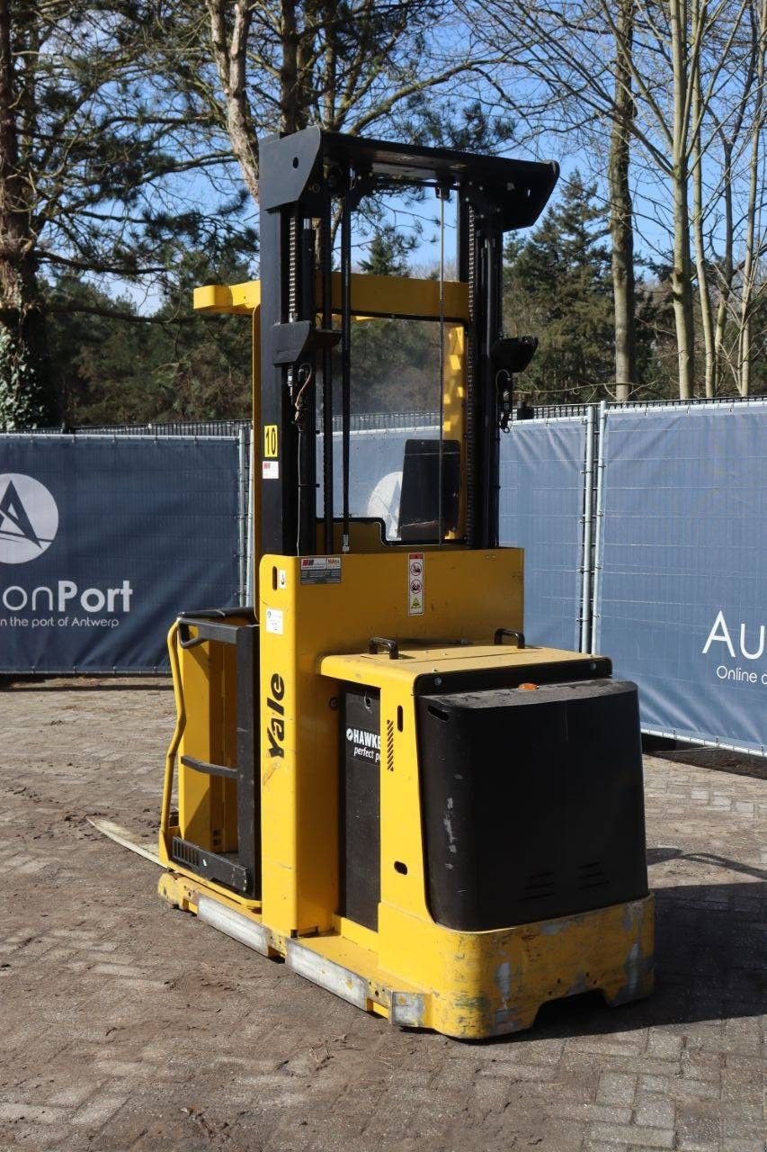 Frontstapler des Typs Yale MO10E AC, Gebrauchtmaschine in Antwerpen (Bild 4)