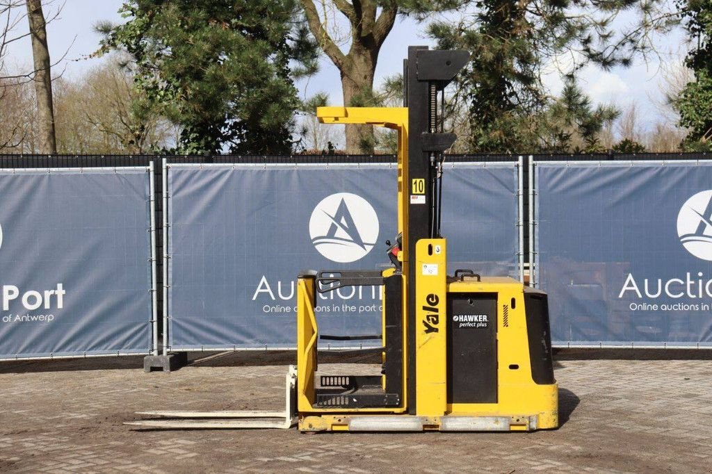 Frontstapler des Typs Yale MO10E AC, Gebrauchtmaschine in Antwerpen (Bild 2)